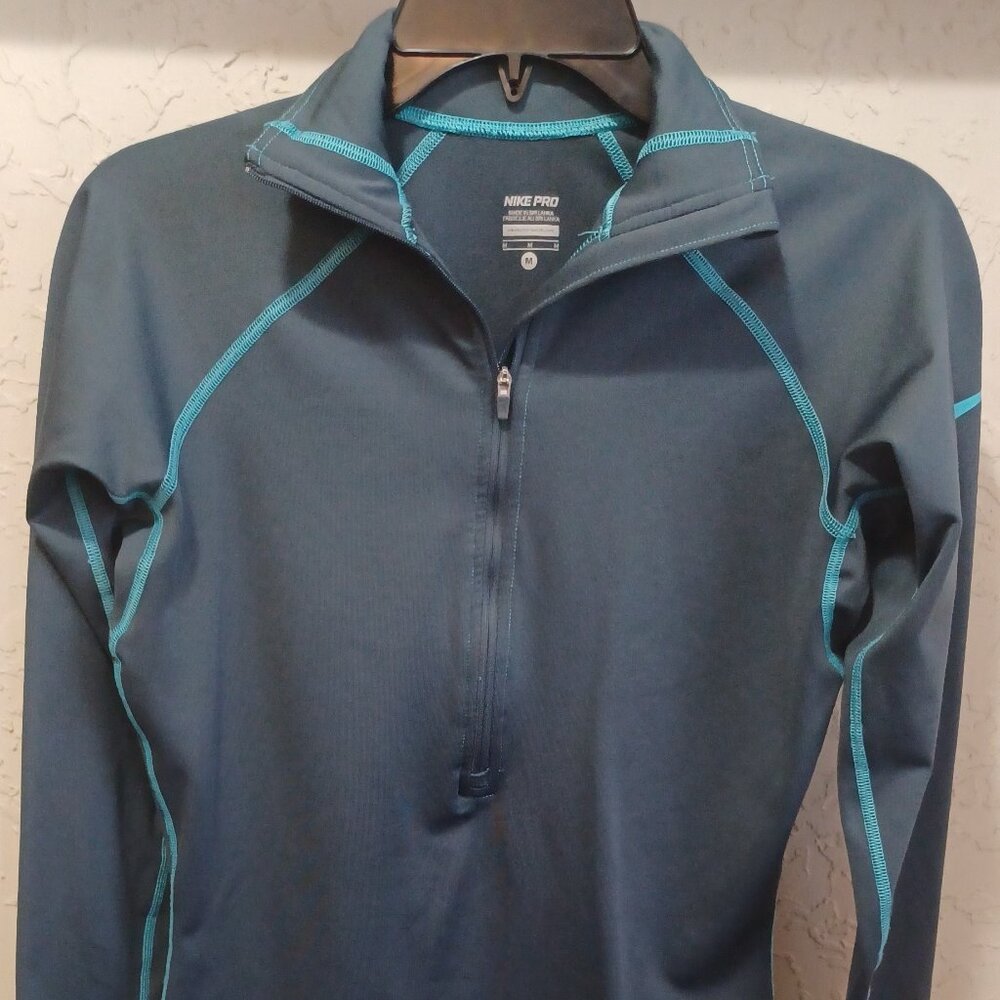 Nike Pro Women’s Medium Dri-Fit Running Top – Gray with Teal Accents